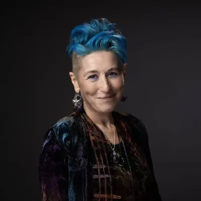 Nicola Pierce Photo